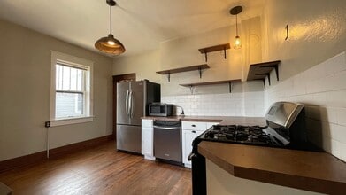 Building Photo - 1515 11th St