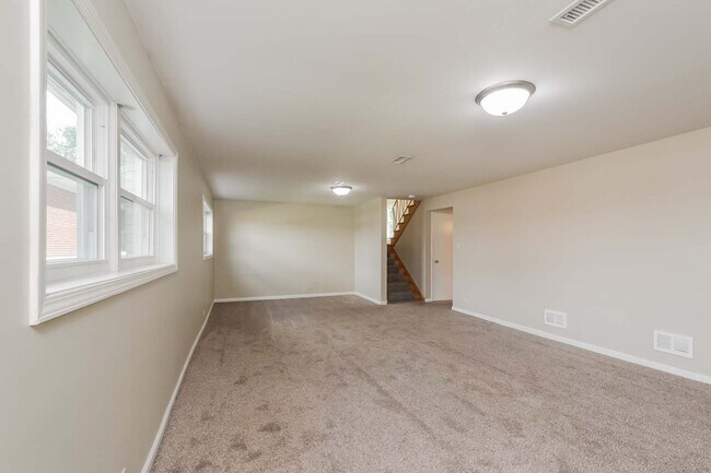 Building Photo - 22 S Rammer Ave