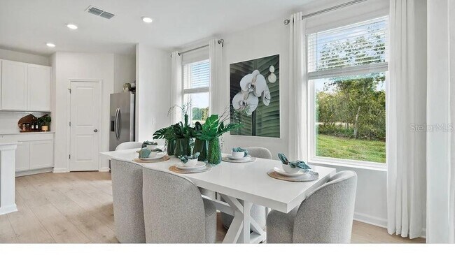 Building Photo - 5075 Loggia Ln