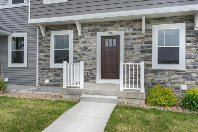 Building Photo - 108 Wilder Pl