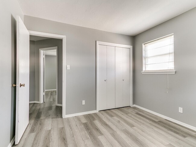 Foto del edificio - 4405 N Chapman Ave