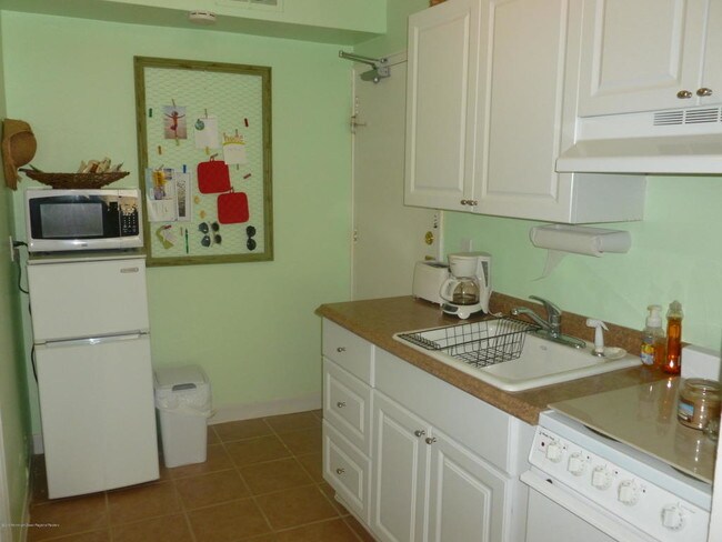 Foto del edificio - 200 Ocean Park Ave