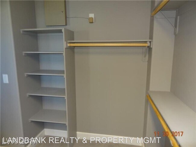 Foto del edificio - 4 br, 2.5 bath House - 5673 Sleeping Creek St