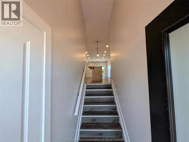Photo du bâtiment - 24254 Winter Line Rd
