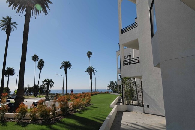 Building Photo - 311 Ocean Ave Ext
