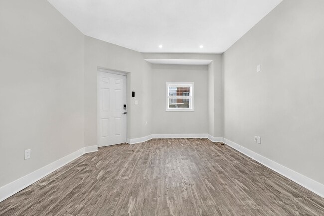 Foto del edificio - 100 S Bouldin St