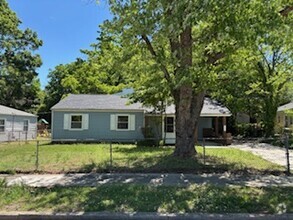 Building Photo - 1310 McDow Dr