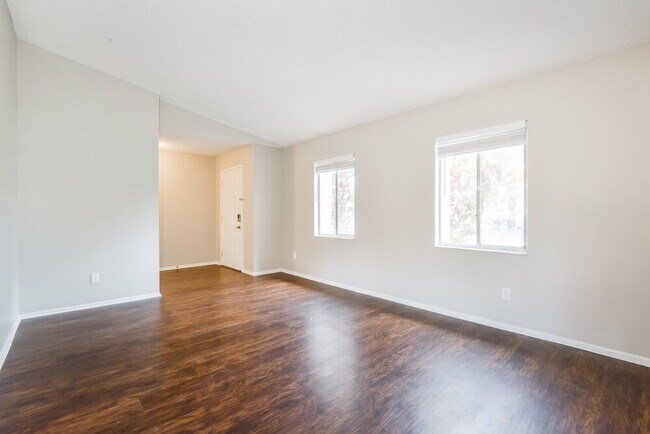 Foto del edificio - 1891 Aster Dr