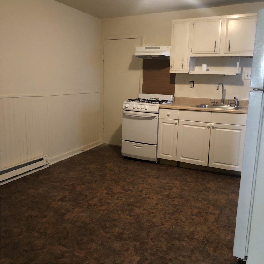 Primary Photo - 205 Jones Ave