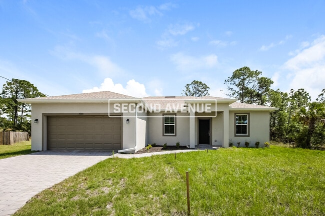 Building Photo - 7440 Helliwell St