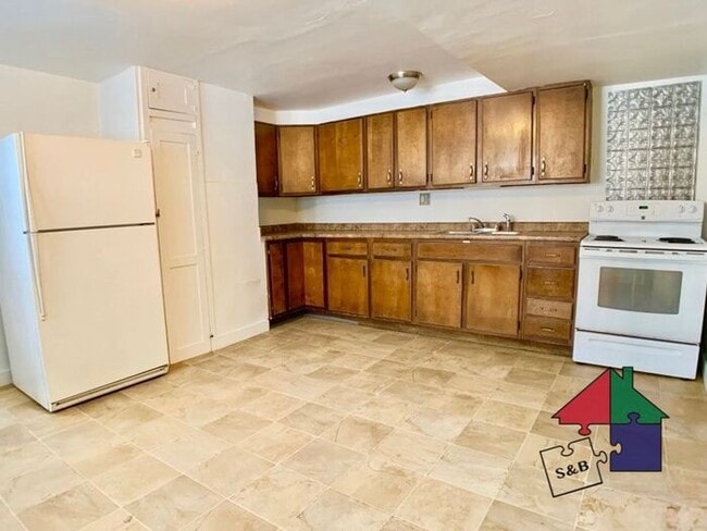 Photo - Gorgeous First-Floor 2BR in Montpelier! House