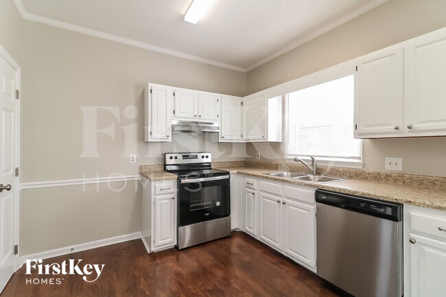 Foto del edificio - 104 Longneedle Ct