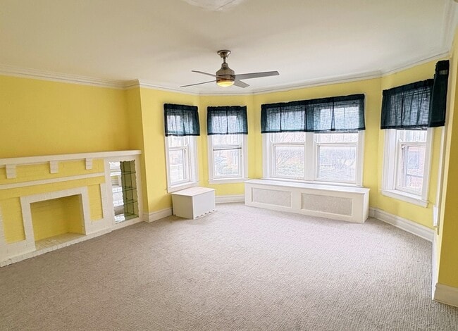 Building Photo - 6652 N Campbell Ave