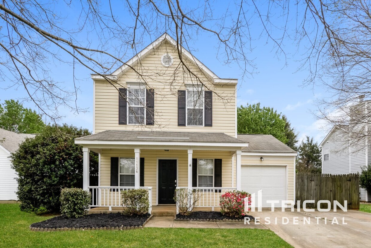 Foto principal - 11136 White Stag Dr