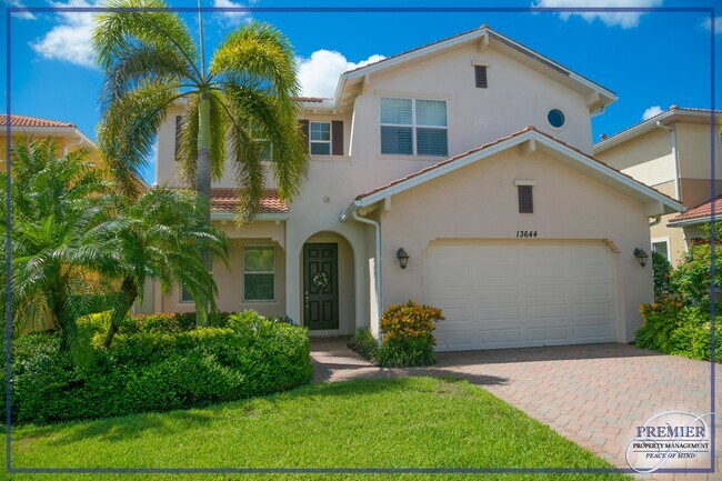 Foto del edificio - ***POOL HOME** 4 BEDS / 3 BATHS **SEASONAL RENTAL** MANCHESTER SQUARE***