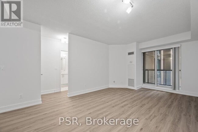 Building Photo - 50 John St