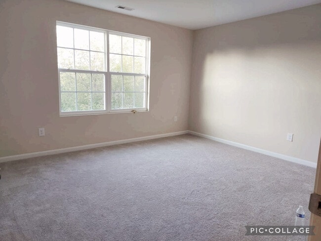 Building Photo - 3837 Copperfield Ct
