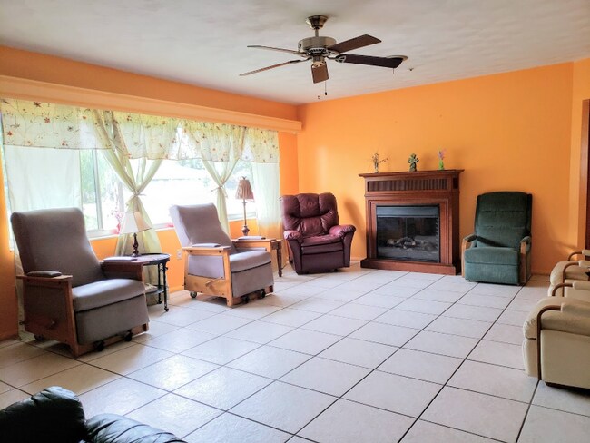 Building Photo - 2104 55th Ave W