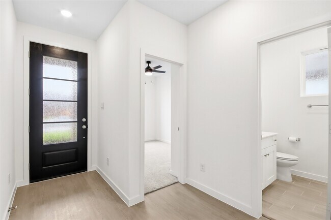 Foto del edificio - 28927 Rustic Robin Ln