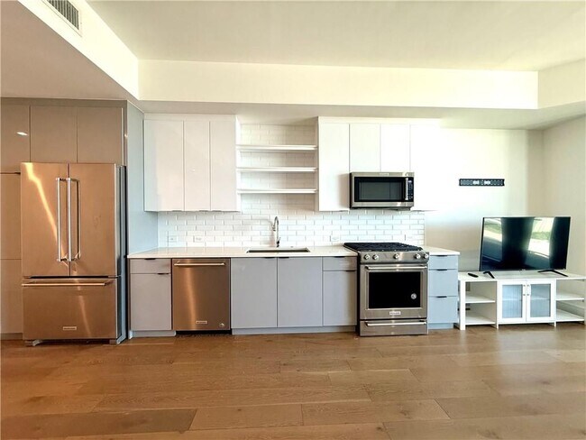 Foto del edificio - 788 West Marietta St NW