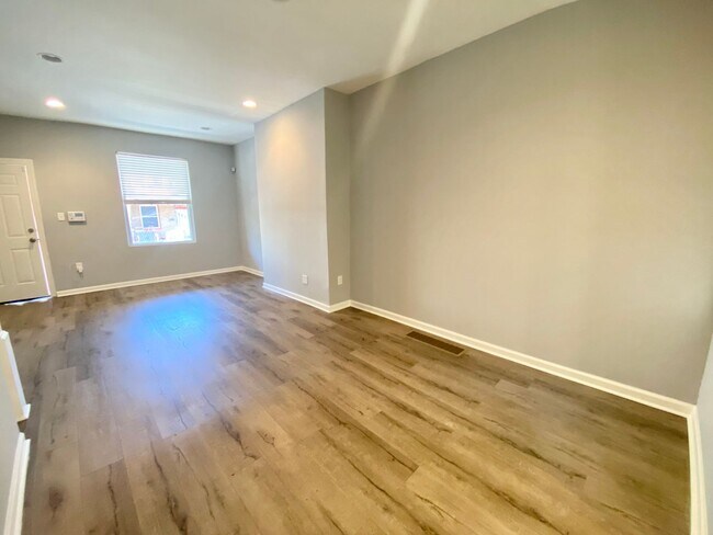 Foto del edificio - Anika Homes 3 Bedroom