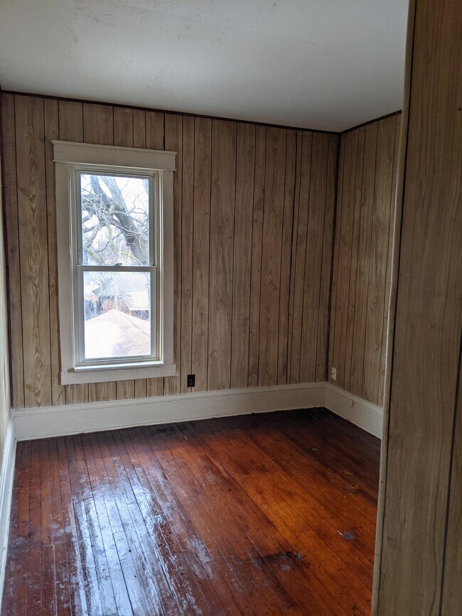 Building Photo - 1348 Lynn St