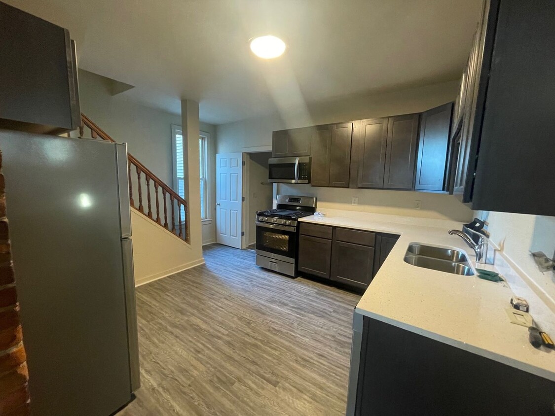 Foto principal - 1512 Cincinnati St