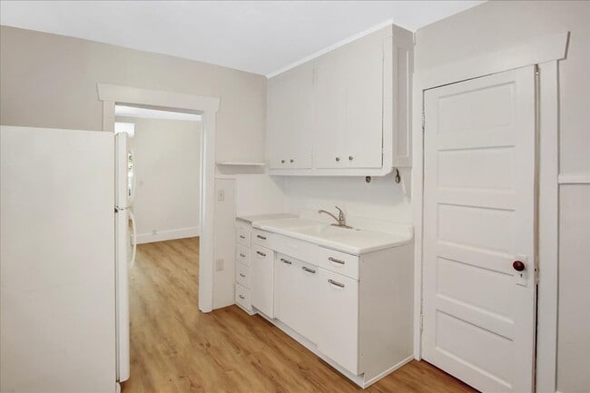 Photo - 157 Paxton Ave Apartment