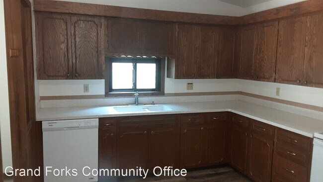 Building Photo - 4 br, 3 bath House - 3614 11th Ave N