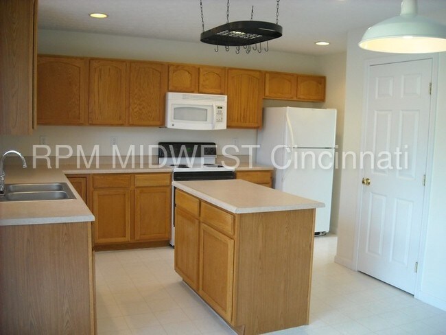Building Photo - 2122 Starlight Ln