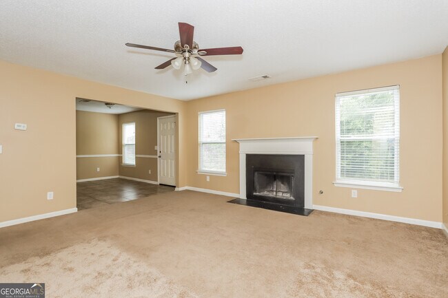 Foto del edificio - 5002 Serenity Point Ln