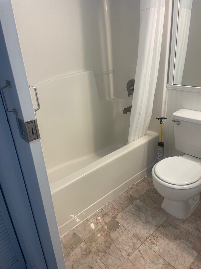 Building Photo - 3206 Sabal Palms Ct