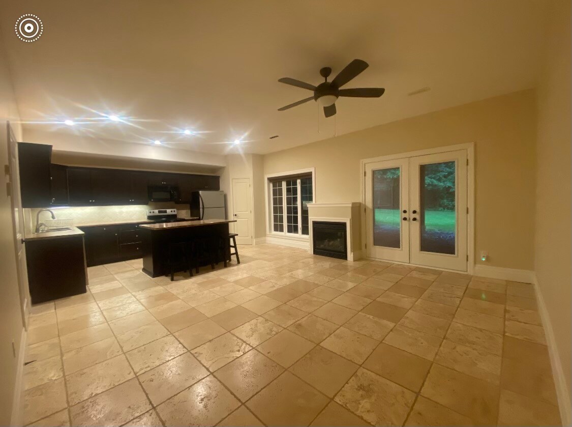 14 Lloyd Cook Dr W, Minesing, ON L9X 0H6 Apartments 14 Lloyd Cook Dr