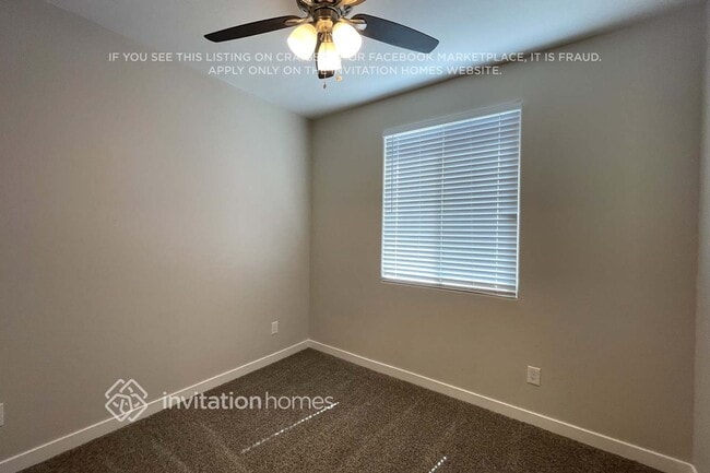 Foto del edificio - 17584 W Hadley St