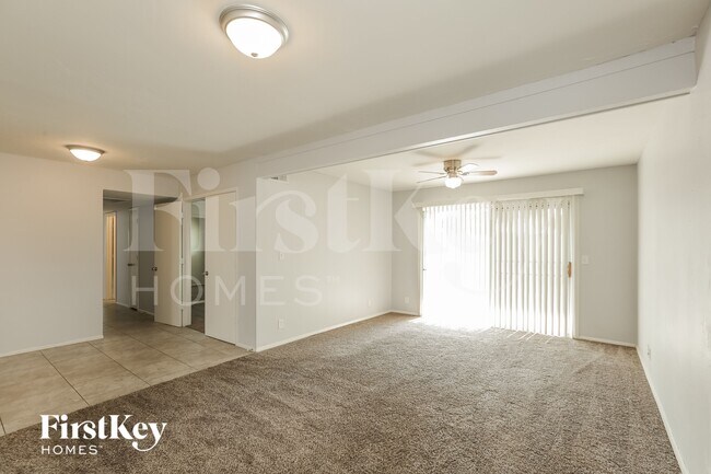 Foto del edificio - 9631 N 35th Dr