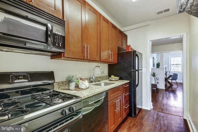 Foto del edificio - 3915 9th St NE