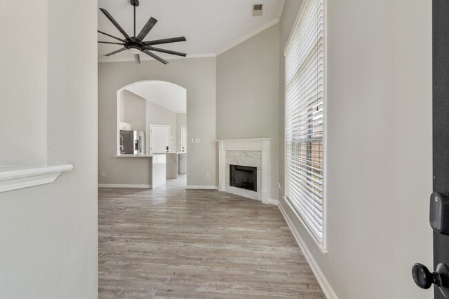 Building Photo - 9209 Acadia Pl
