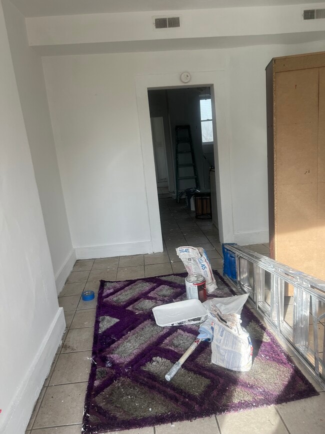 Building Photo - 916 Washington Ave