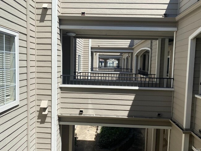 Building Photo - 1579 S Novato Blvd