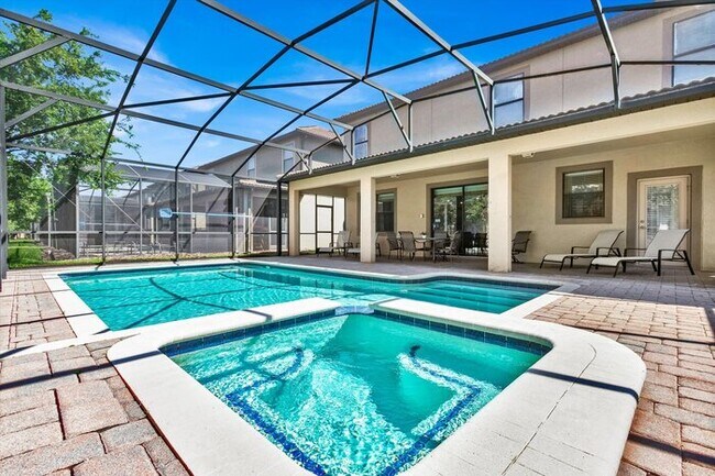 Building Photo - MYR1466