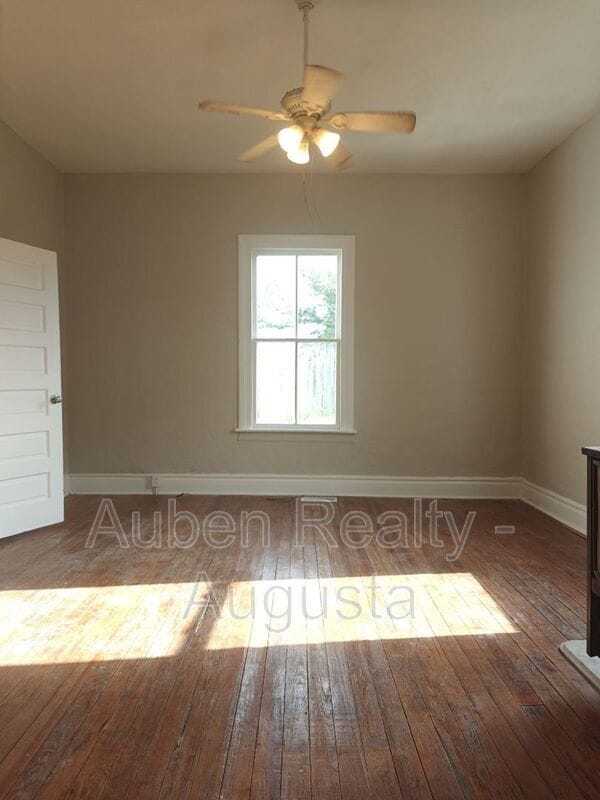 Building Photo - 2320 Fitten St