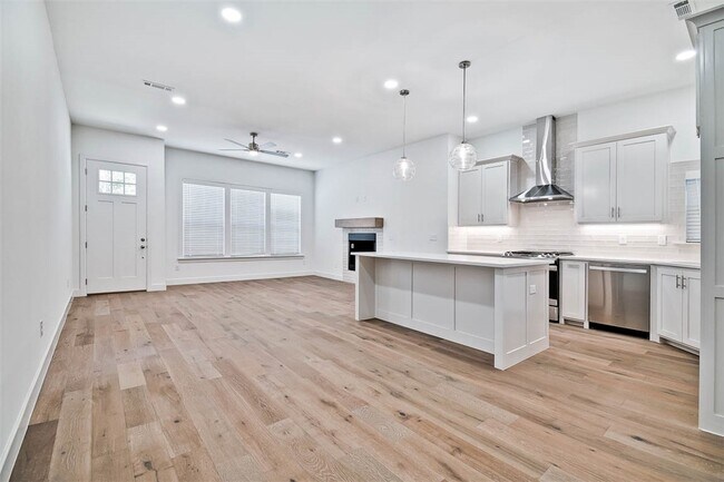 Foto del edificio - 508 W Persimmon St