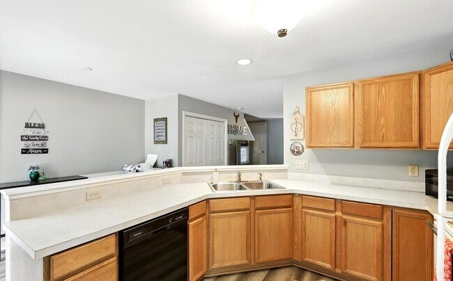Foto del edificio - Modern 2 Bedroom, 1.5 Bath Townhome in New Cumberland, PA!