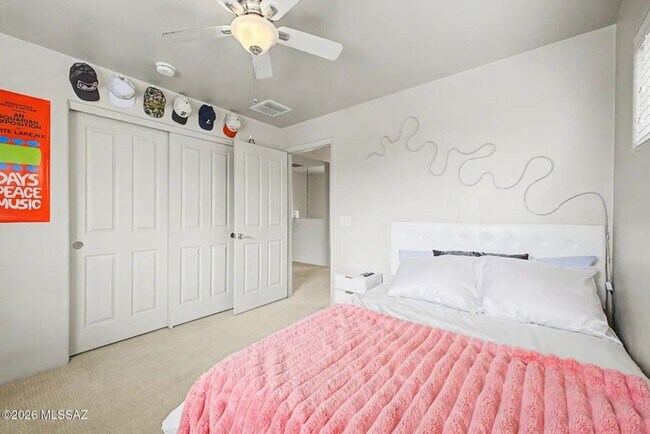 Foto del edificio - 4112 N Thurston Ln
