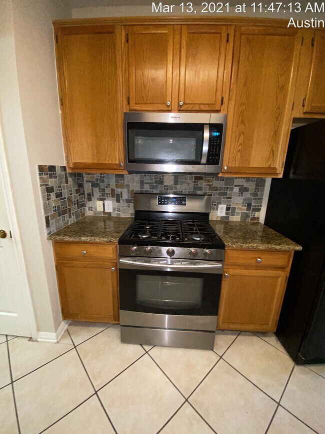 Building Photo - 13413 Anarosa Loop