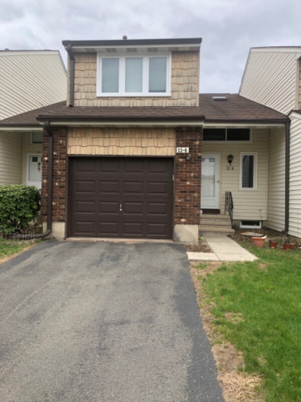 11 Arthur Dr South Windsor, CT 06074 Alquileres en South Windsor, CT