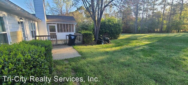 Building Photo - 4 br, 2 bath House - 155 Drennan Drive