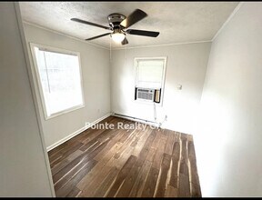 Building Photo - 409 Brook Ave