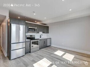 Building Photo - 2030 N Pacific Ave