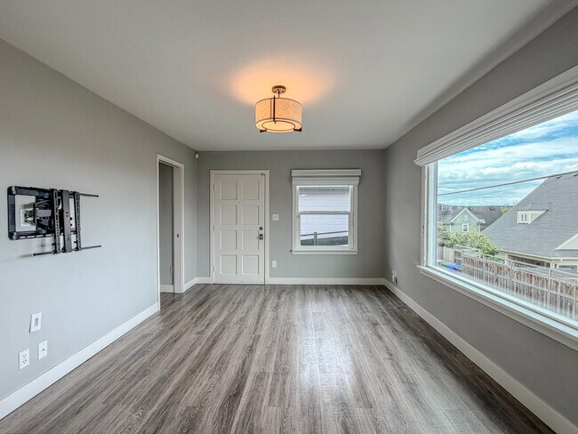 Foto del edificio - 2212 Rucker Ave